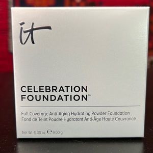 Celebration Foundation Full Coverage Anti-Aging Hydrating Powder Foundation
